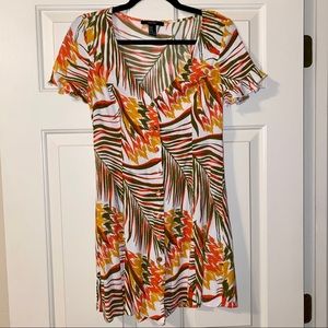 XXI NWOT Tropical Palm Tree Print Button Down Vneck White Green Mustard Peach